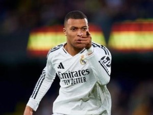 足球反手技巧教学（提升足球技巧，掌握反手技巧的关键要点）