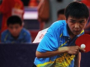 乒乓球比赛的三大技巧，让你成为高手（学会发球、掌握旋转、提高速度，成就乒乓球王者）