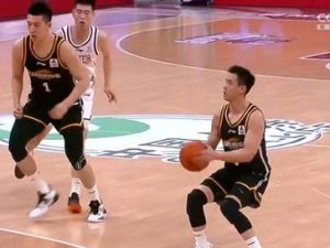 探究篮球界最强防守者，引领防守技巧革新（揭秘他如何成为篮球界防守之王）