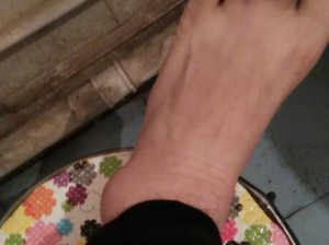 打篮球中的防守技巧（让对方无计可施的关键一步）