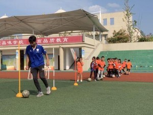 大学足球绕杆射门技巧（提升射门技巧的关键要素及训练方法）
