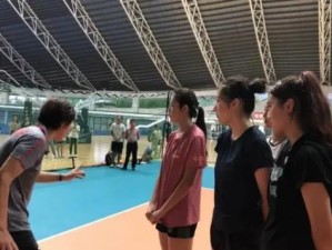 打造完美热身（提升球队表现的热身秘籍，教练必备！）