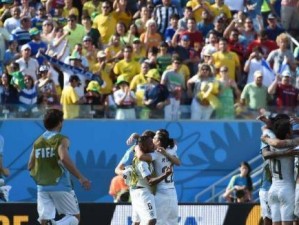 乌拉圭缺席世界杯的背后故事（重振雄风的关键-乌拉圭足球的历史发展与困境）