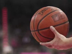 以篮球防守可以用手抵吗？（探讨篮球防守中手部的合法运用）