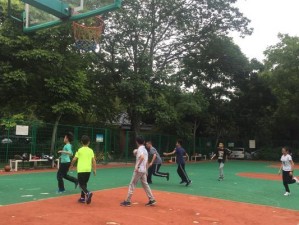 篮球防守技巧之三步起跳防守技术（掌握三步起跳防守技巧提升篮球防守水平）