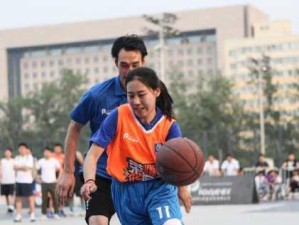 女生如何打篮球防守好不好？（打篮球防守技巧及训练方法探讨）