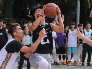 3v3篮球防守转进攻，三分射手的关键（在3v3篮球中，三分射手如何发挥重要作用？）