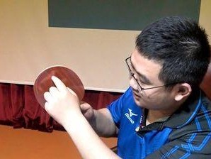 乒乓球反手攻球的发力技巧（提高反手攻球力量的关键要素和训练方法）