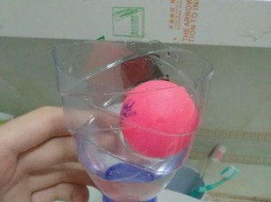 乒乓球浮力消失绘画的神奇之处（乒乓球浮力消失，探索艺术新境界）