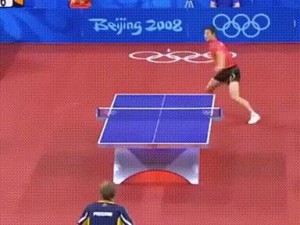 乒乓球技巧大揭秘（掌握乒乓球撞击与摩擦技巧，提升球技无限）
