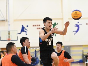 提升篮球3v3防守能力的脚步训练方法（突破、转身、卡位，这15个脚步训练技巧让你成为防守达人）